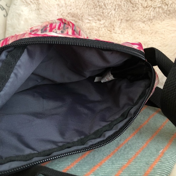 Kavu Pink Crossbody Bag - Picture 5 of 8